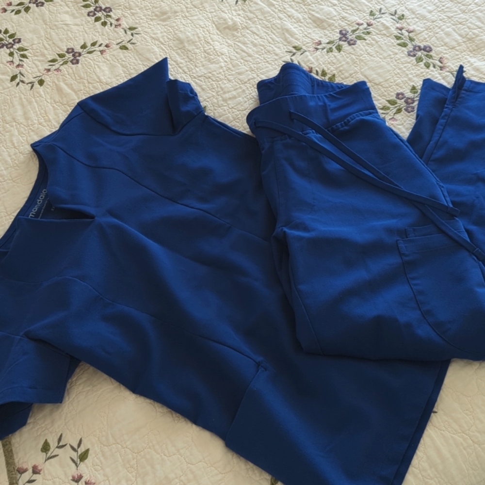 Scrub Set